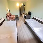 N - Klid, Atmosfera A Zazitek 3*
