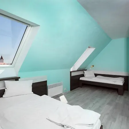 N Отель Зноймо