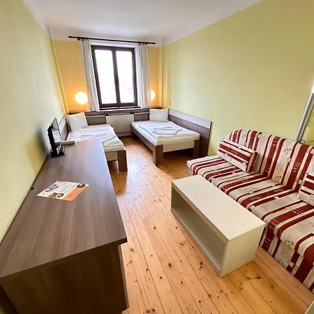 Hotel N