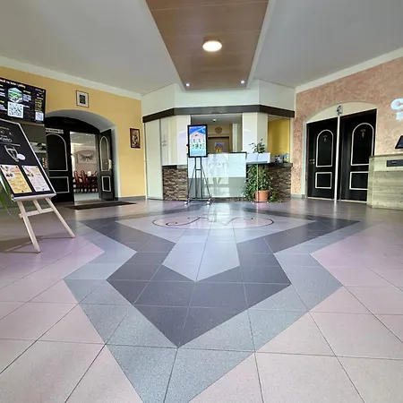 N - Klid, Atmosfera A Zazitek 3*