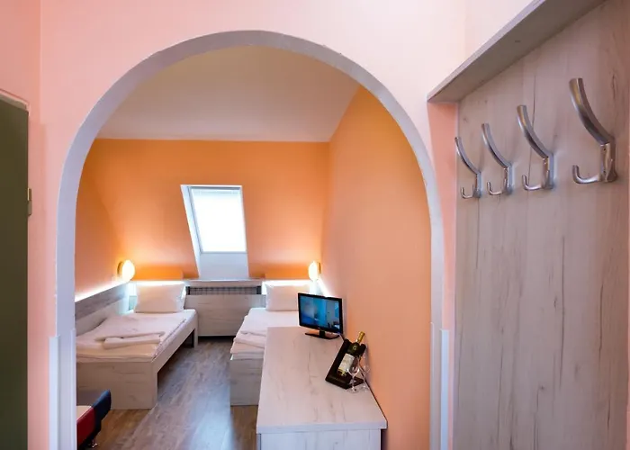 Hotel N 3*