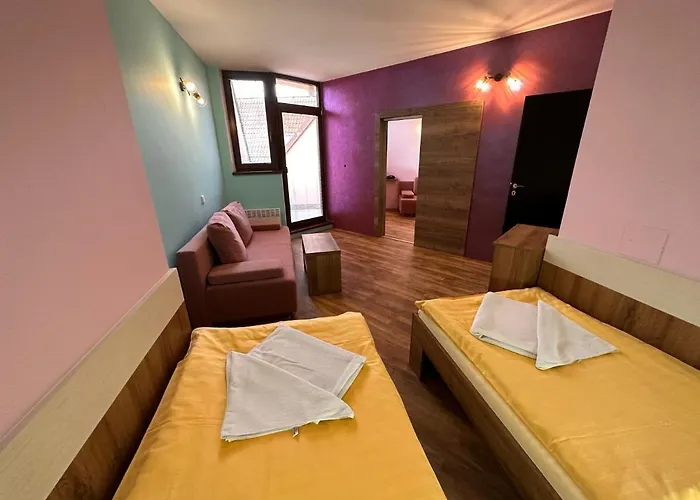 N Hotell