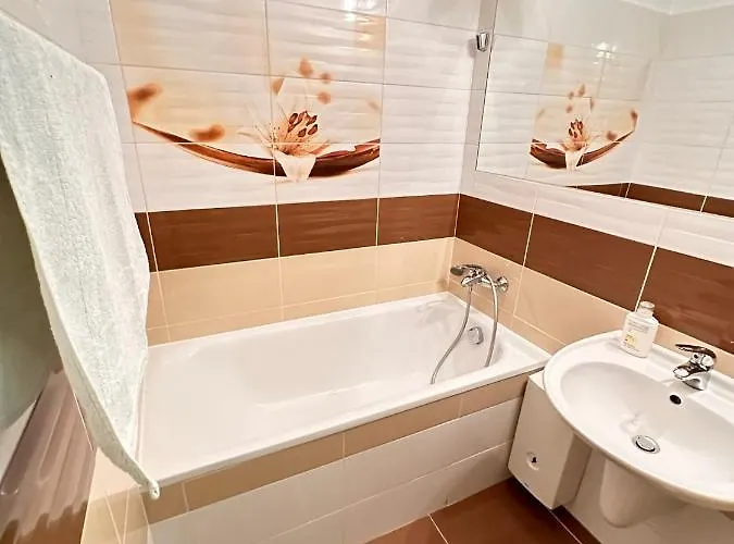 N Hotell