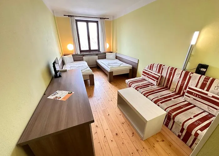 Hotel N