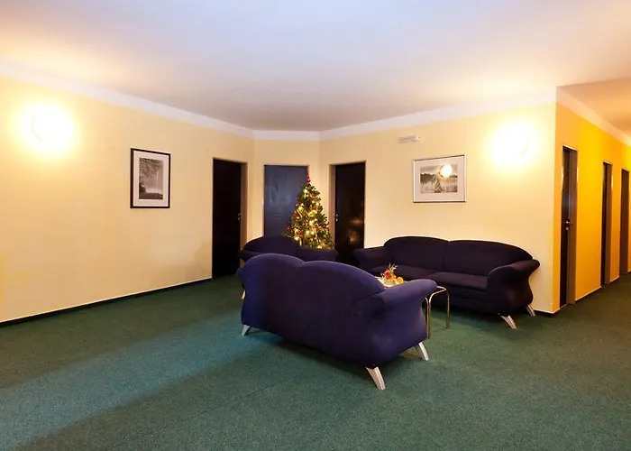 Hotel N